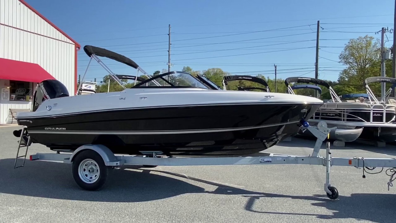 BAYLINER 195 & 205 / VR5 BOWRIDER (7-seater)