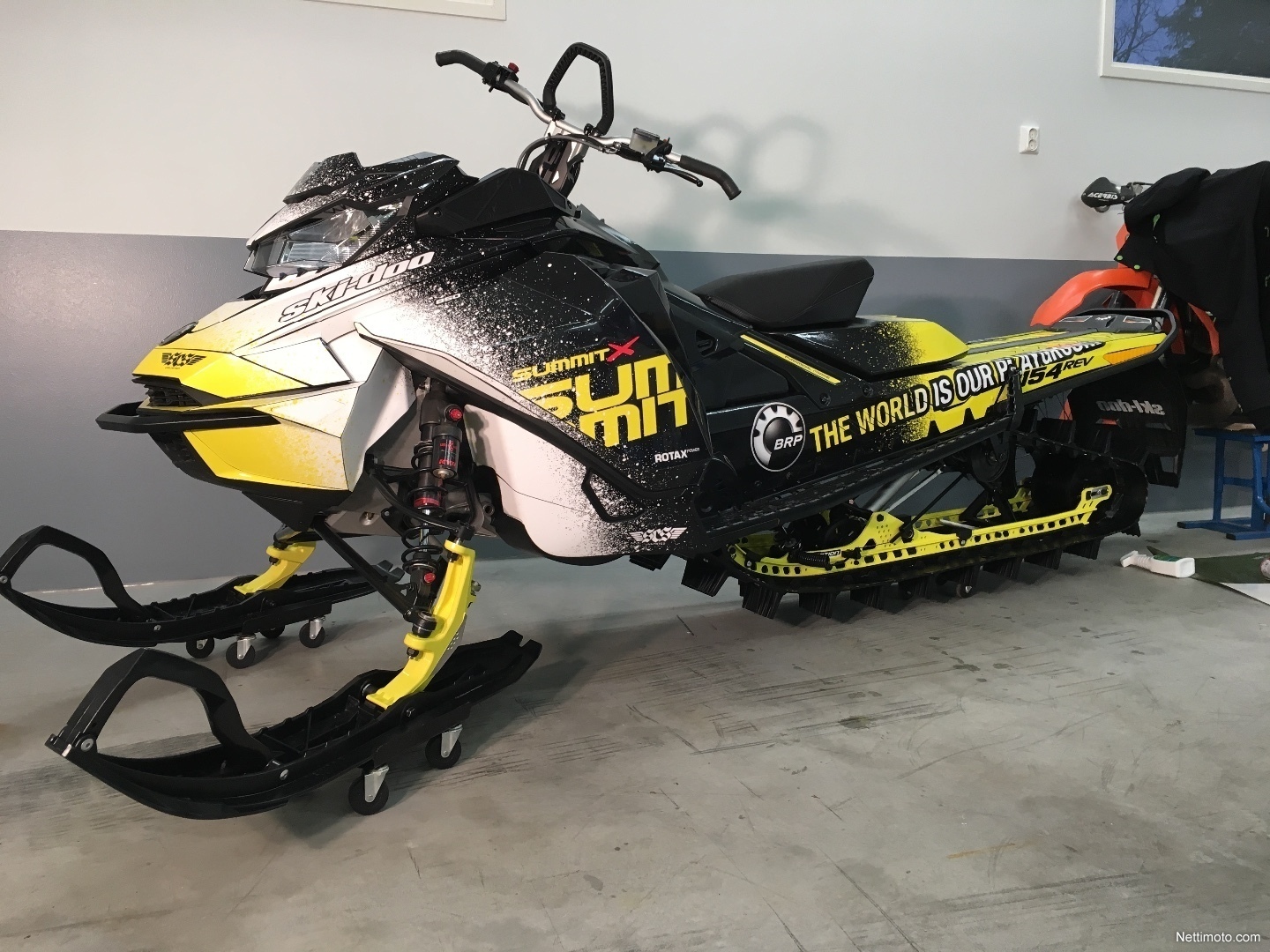 Ski-Doo Summit X 850 E-TEC Turbo 154