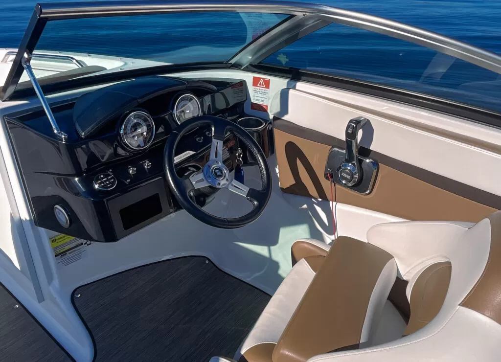 Basic 21′ Boat Rental