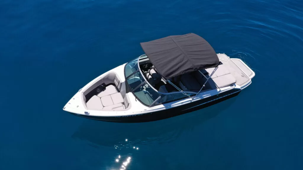 Basic 21′ Boat Rental
